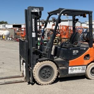 Montacarga Doosan 4600 Lb
